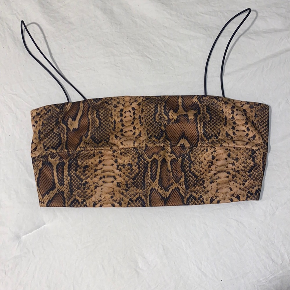 Kikiriki Snake print top